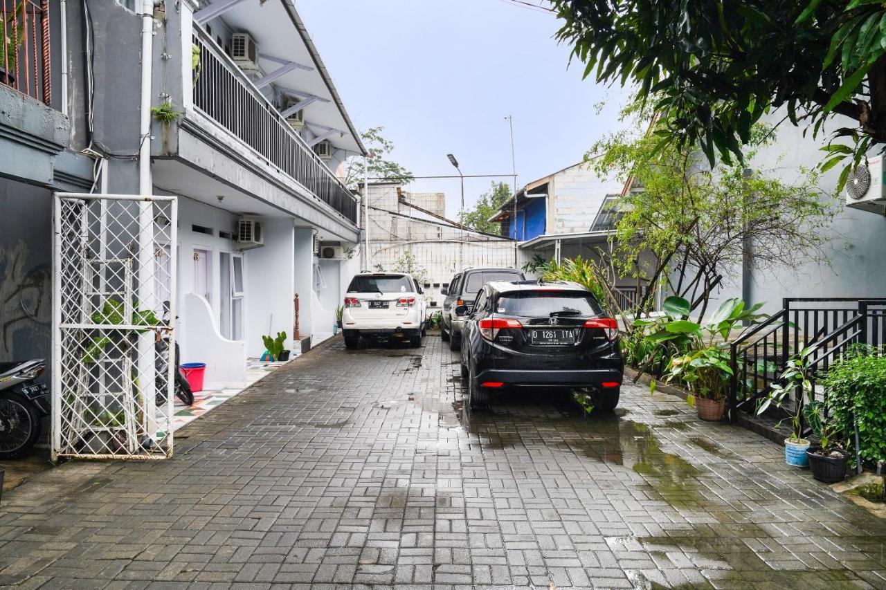 Oyo 91561 Gandhi Hotel Bandung Exteriér fotografie