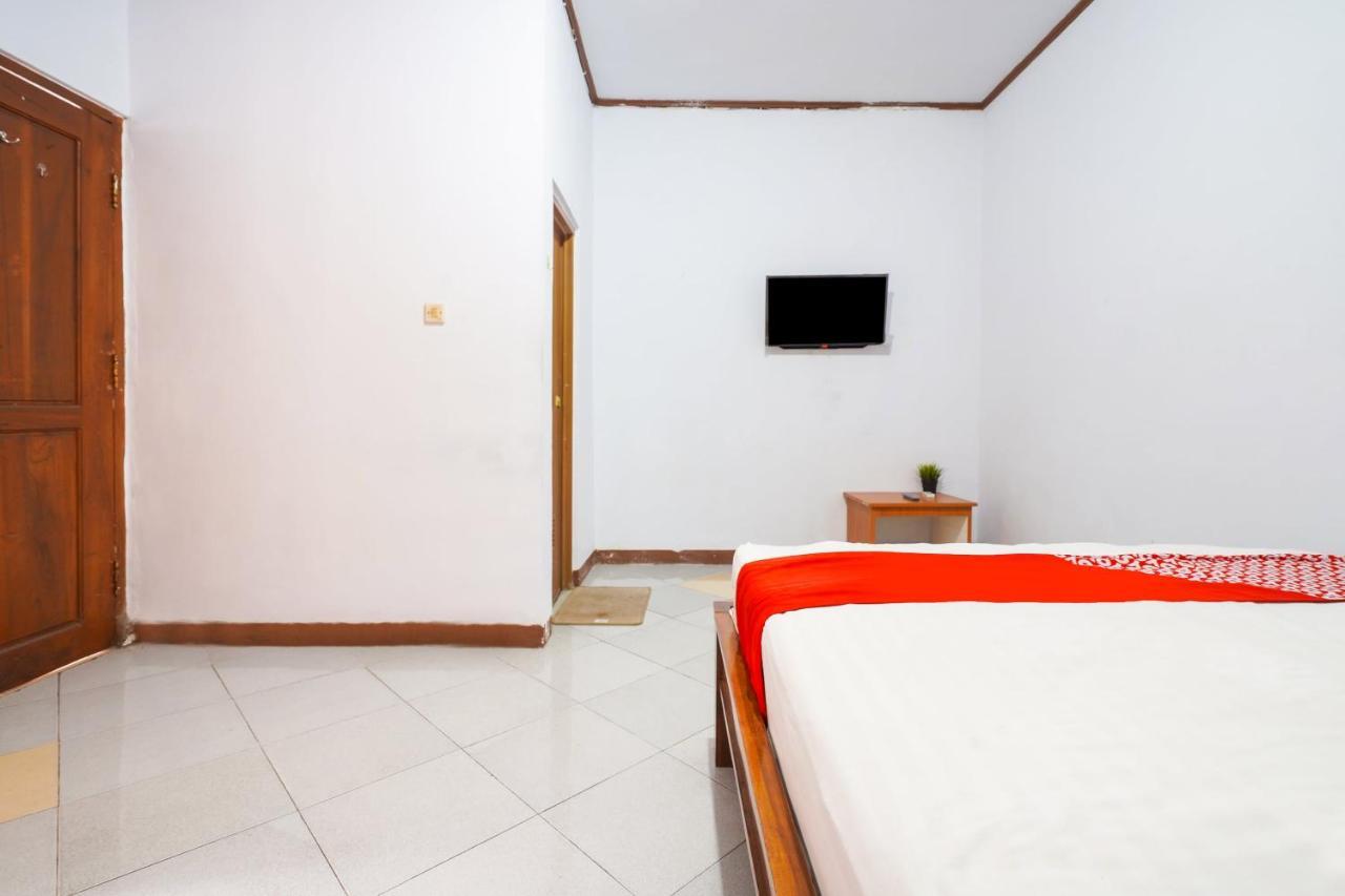 Oyo 91561 Gandhi Hotel Bandung Exteriér fotografie